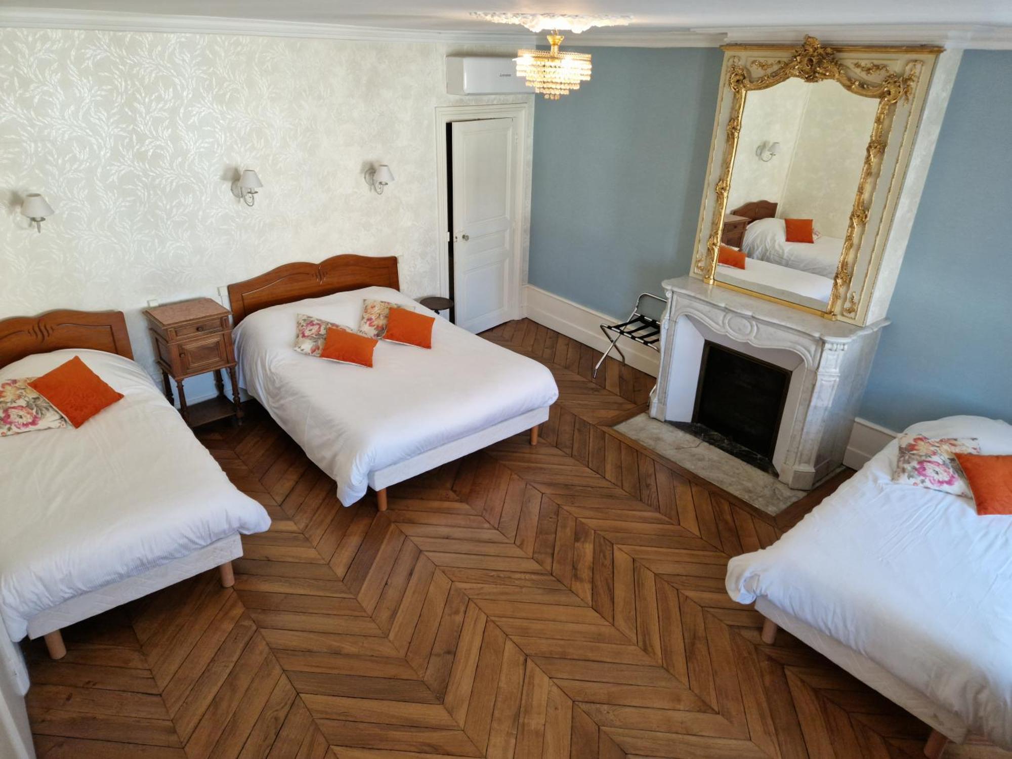 Hotel De La Ferte Chagny  Eksteriør bilde