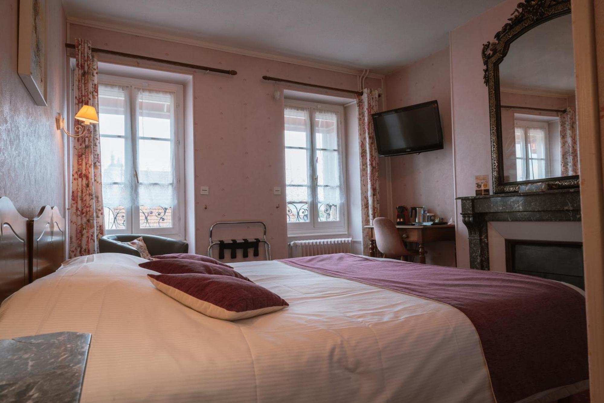 Hotel De La Ferte Chagny  Eksteriør bilde