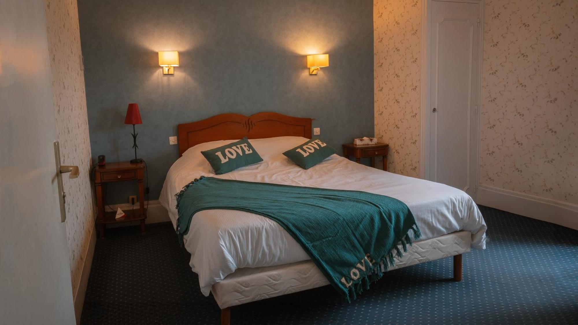 Hotel De La Ferte Chagny  Eksteriør bilde